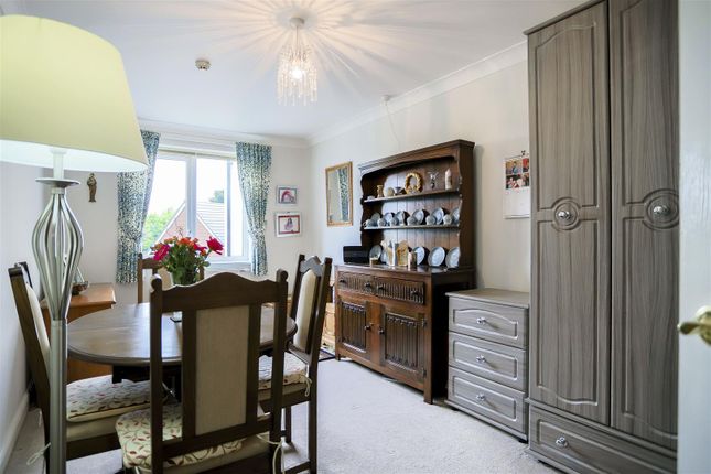 Apartment 8, Arrowsmith House, Larmenier Retirement Village, Blackburn photo 2