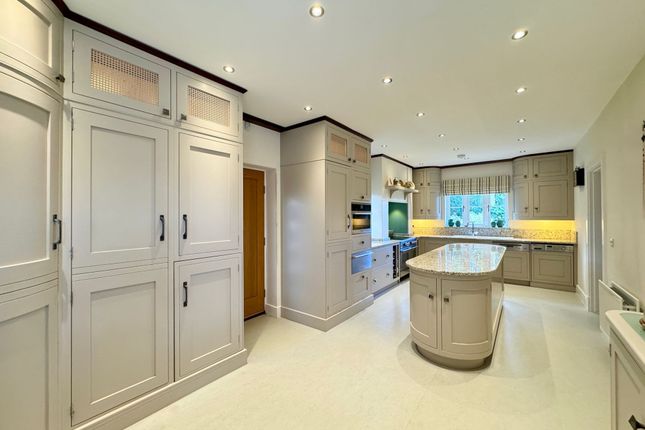15 Woodlands Brook, Wantage photo 2