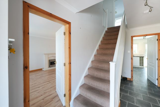 3, Shawgill Court, Carluke photo 2