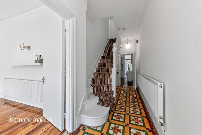 60, Woodside Road, London photo 4