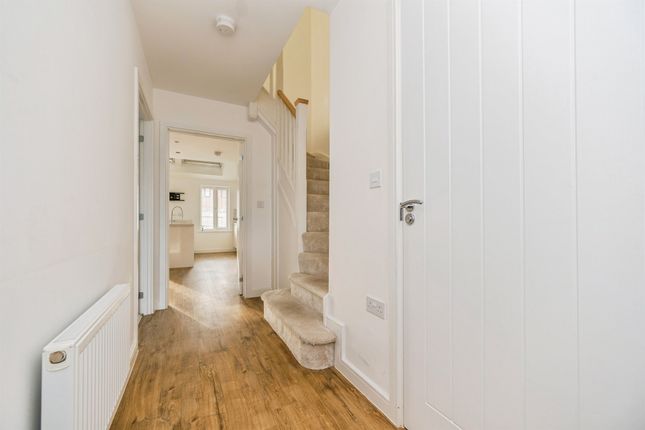 71, Whitwell Drive, Burton-On-Trent photo 2