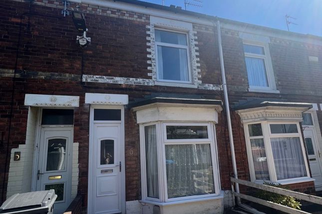 Thumbnail Terraced house to rent in Laurel Avenue, Perth Street, Hull