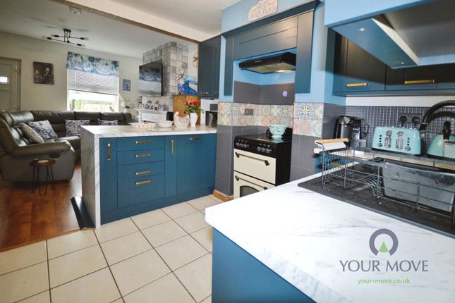 52, Oak Street, Swadlincote photo 2