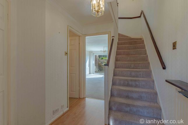 8, St. Aubyns Mead, Rottingdean, Brighton photo 3