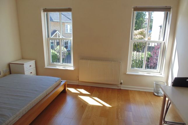 4, Sussex Mews, London photo 3