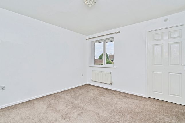 26, Manifold Way, Wednesbury photo 2