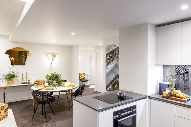 Flat for sale in Damac Tower, London