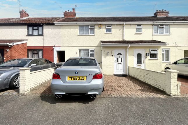 Terraced house to rent in Beaumont Road, Slough