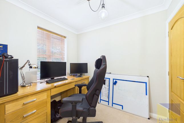 7, Linden Close, Clifton photo 3