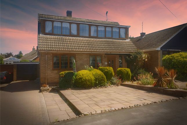 Thumbnail Bungalow for sale in Trentham Road, Hartshill, Nuneaton, Warwickshire