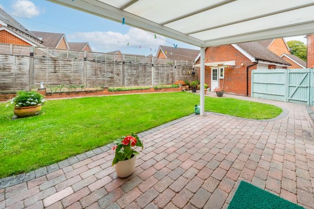 59, Whittaker Drive, Surrey photo 4
