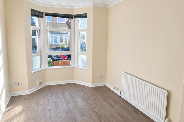 Bradbourne Road, Grays photo 2