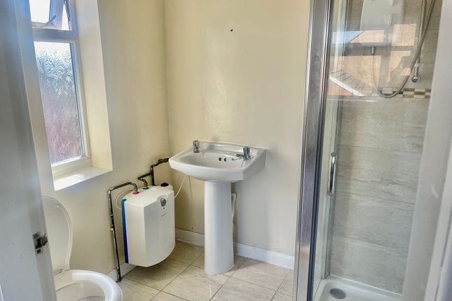 En-Suite Bathroom