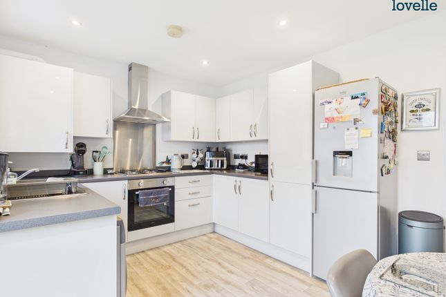 35, Meadow Walk, Saxilby photo 3