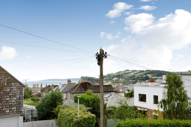 2 Barnsley Close, Teignmouth photo 4