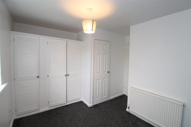39, Glan-Y-Ffordd, Cardiff photo 3