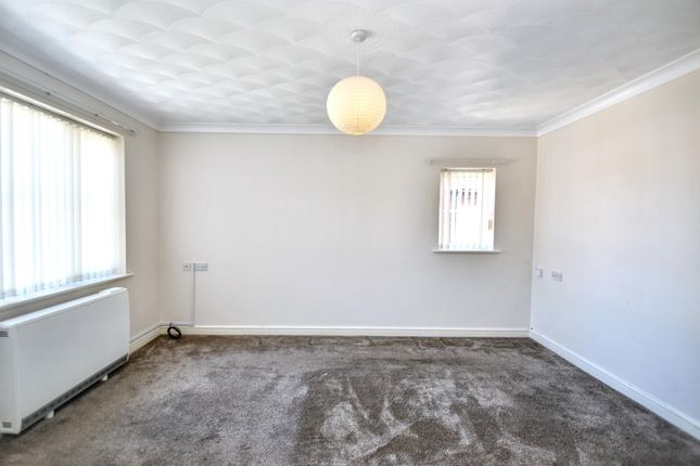 52, Sutton Court, Skegness photo 4