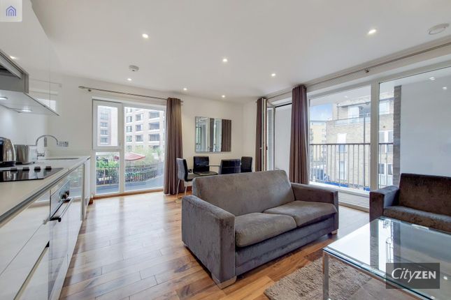 Flat to rent in Stephen Court, 5 Diss Street, Shoreditch