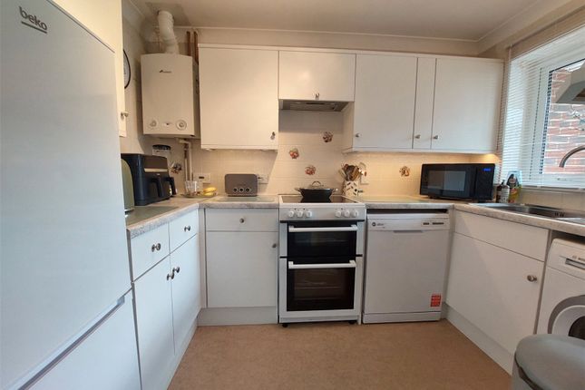 14, Pyrford Mews, Lymington photo 3