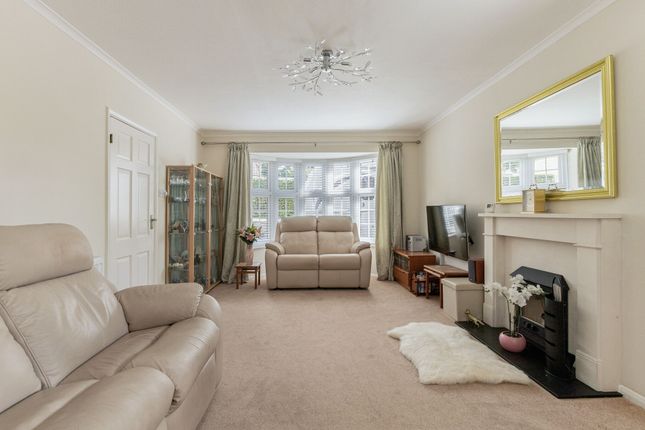 21, Curtis Road, Alton photo 4