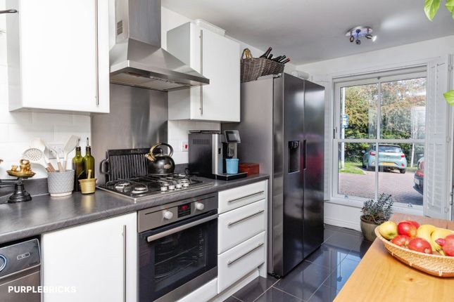 28, Long Row Drive, Telford photo 4