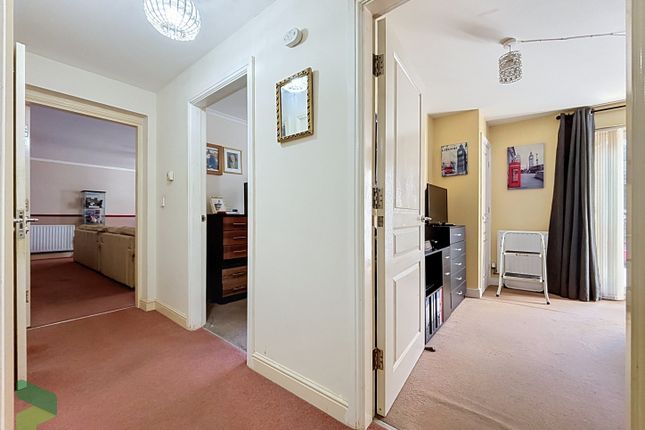 32, Weavers Mews, Darwen photo 2