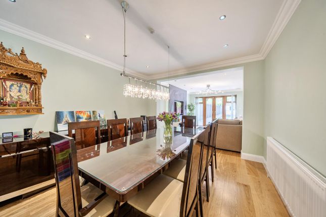 12, St. Leonards Avenue, Harrow photo 4
