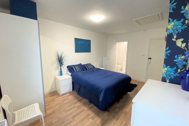 flat 4, 38, Hartington Road, West Ealing photo 3