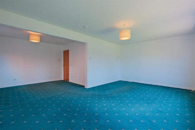 6, Aspen Way, Hamilton photo 4