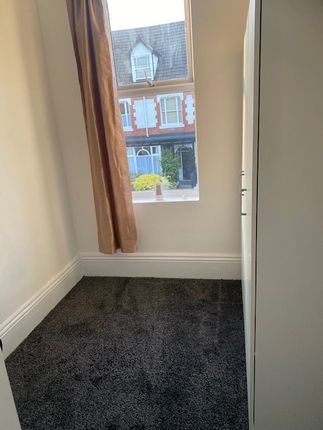 F4-39, paget road, wolverhampton photo 5