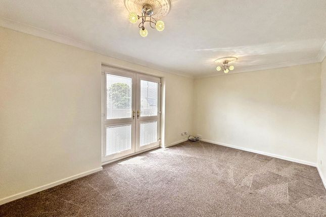 6, Carlton House Glebe Road, Bedlington photo 2