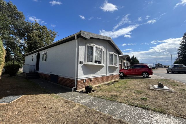 2-bed caravan on 12, The Copse, Hoo, £220,000