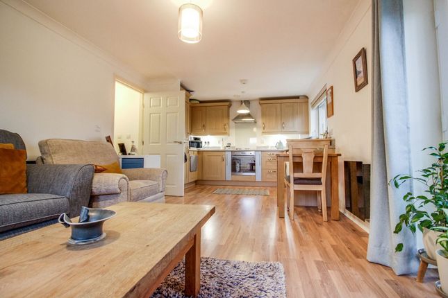 60 Sir Bernard Lovell Road, Malmesbury photo 4