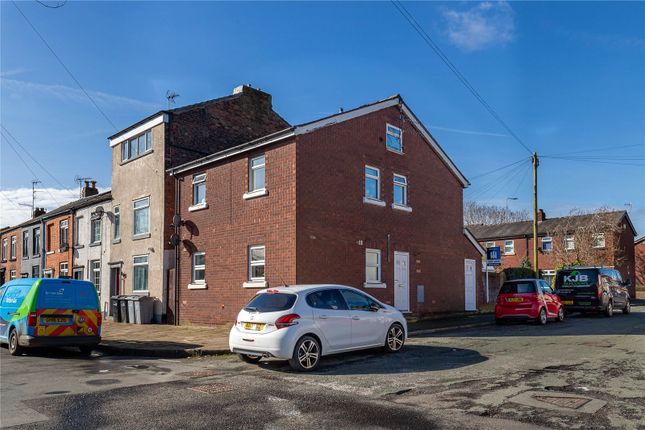 Thumbnail Flat for sale in Coronation Street, Macclesfield, Cheshire