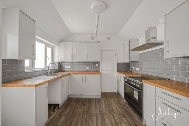 36, Osterley Street, Swansea photo 3