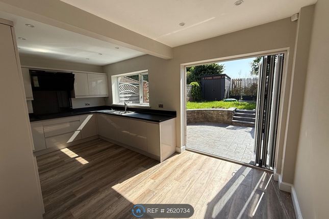 June Road, Woodhouse, Sheffield photo 3