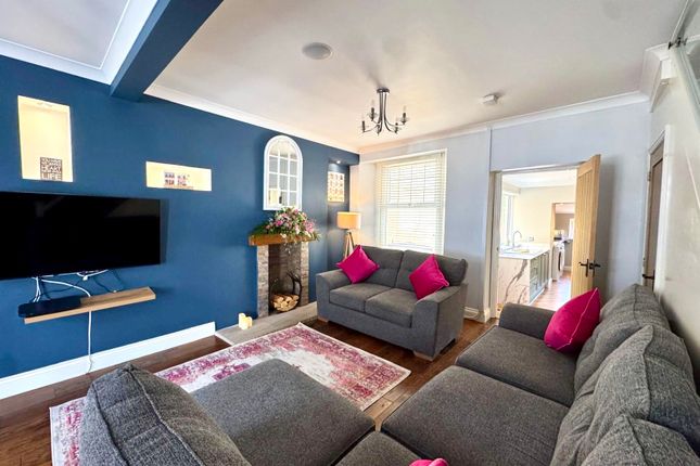 30 Stuart Street, Merthyr Tydfil photo 4