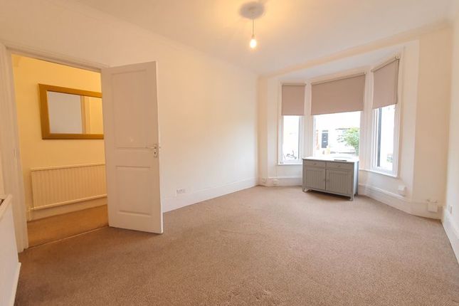 2-bed flat on 102, Oval Road, London, £1,595/mo