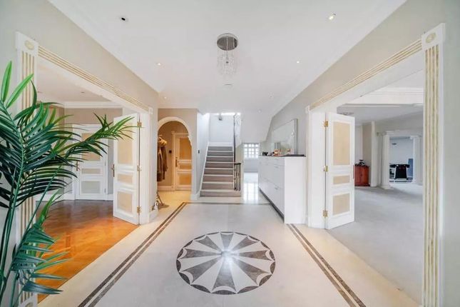 5, Grange Avenue, Totteridge photo 2