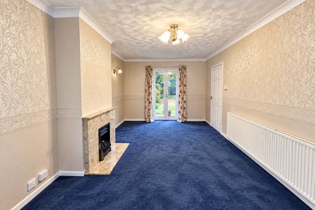 57 Princess Road, WOKING photo 3