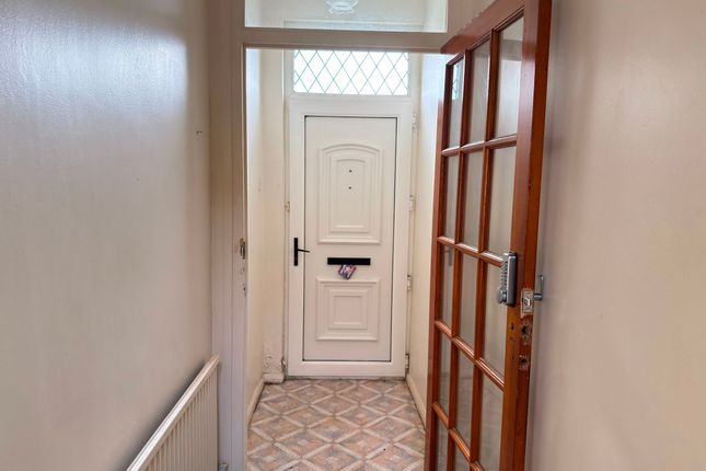 15 Fron Terrace, Llanelli photo 2
