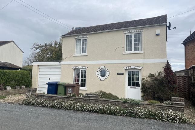 2 Bedroom Detached For Rent