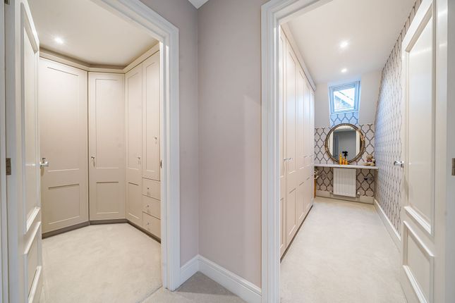 Walk In Wardrobes