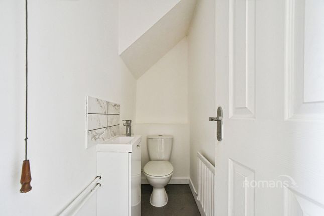 65, Castle Dore, Swindon photo 4