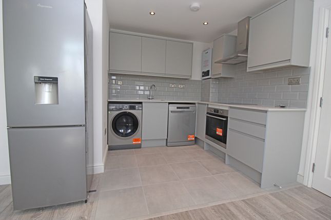 Thumbnail Flat to rent in 347 Upper Richmond Road West, London