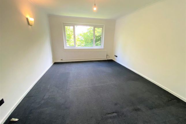 11, Baildon Wood Court, Shipley photo 4