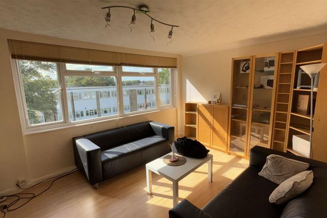 11, Copinger Close, Canterbury photo 2