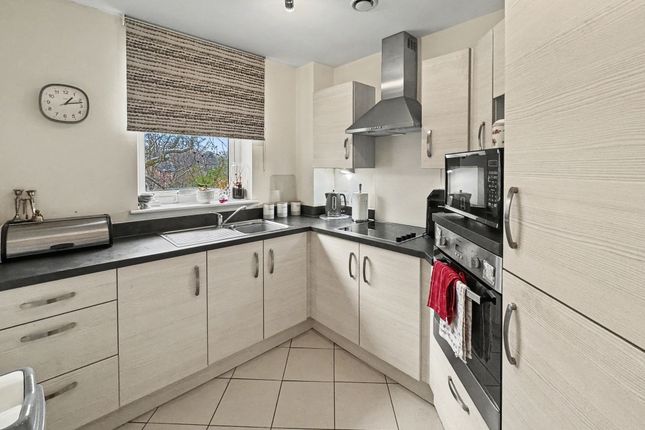 Apt 44, Broadfield Court Park View Road, Manchester photo 2