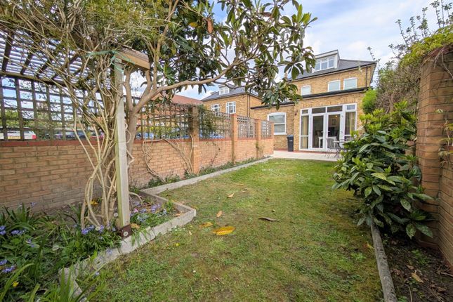 129a Palmerston Road, Wood Green photo 2