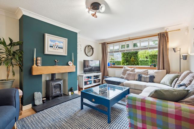 6 Kingseat Drive, Tillicoultry photo 2